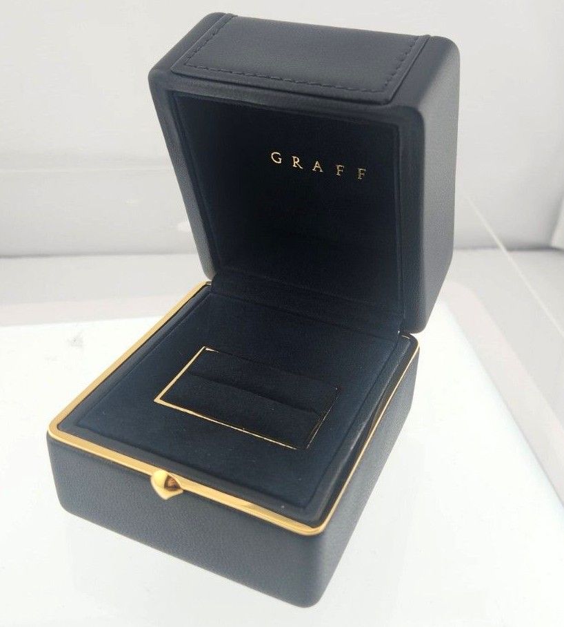 美品 グラフ リングケース 空箱 指輪入れ 希少 美品 グラフ GRAFF
