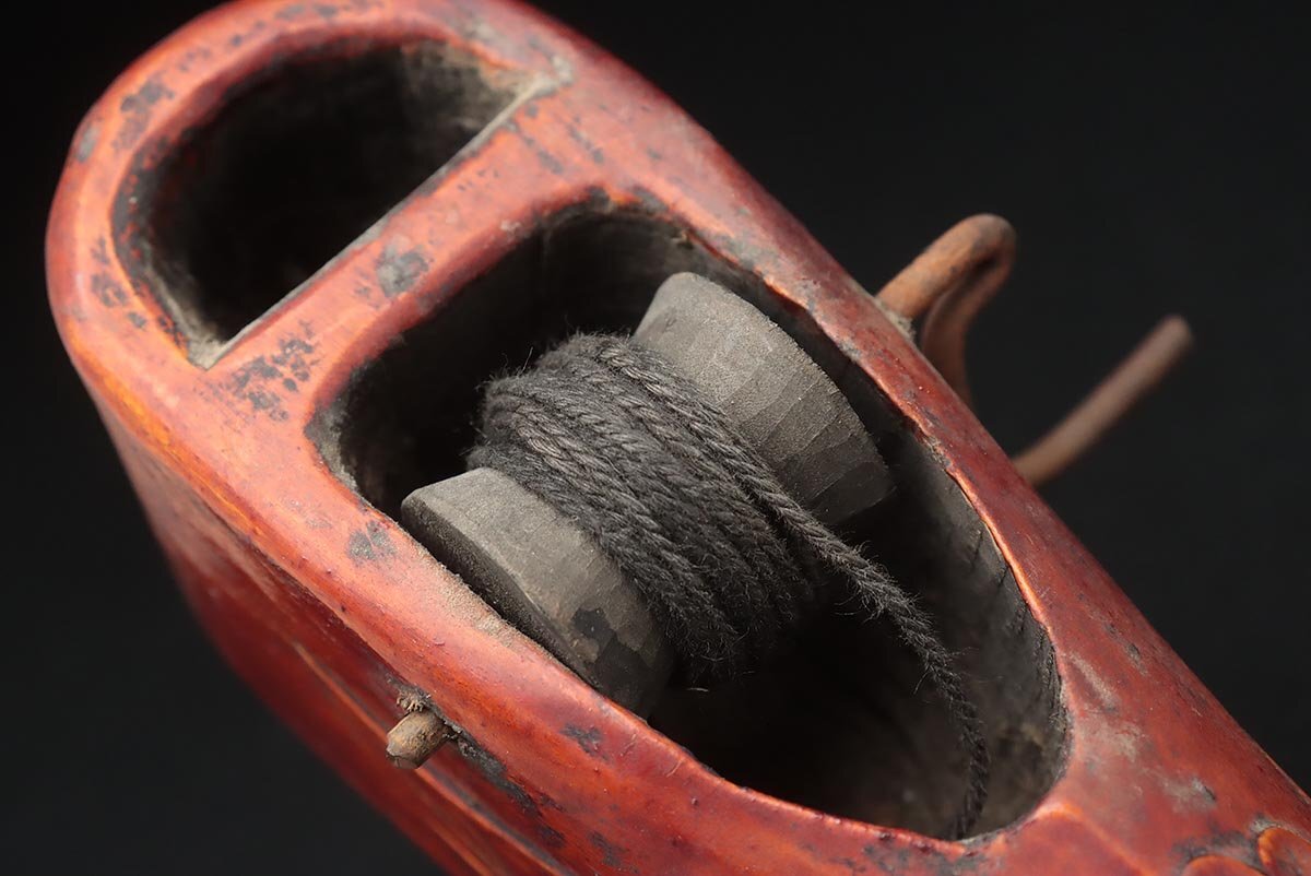 JM445 朝鮮古美術 李朝 木彫 花彫文 墨壺 幅19cm 重175g 李