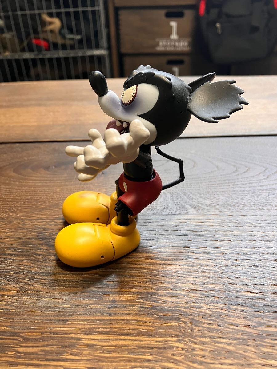 送料込み フィギュア王 限定 Runaway brain ミッキーマウス ディズニー
