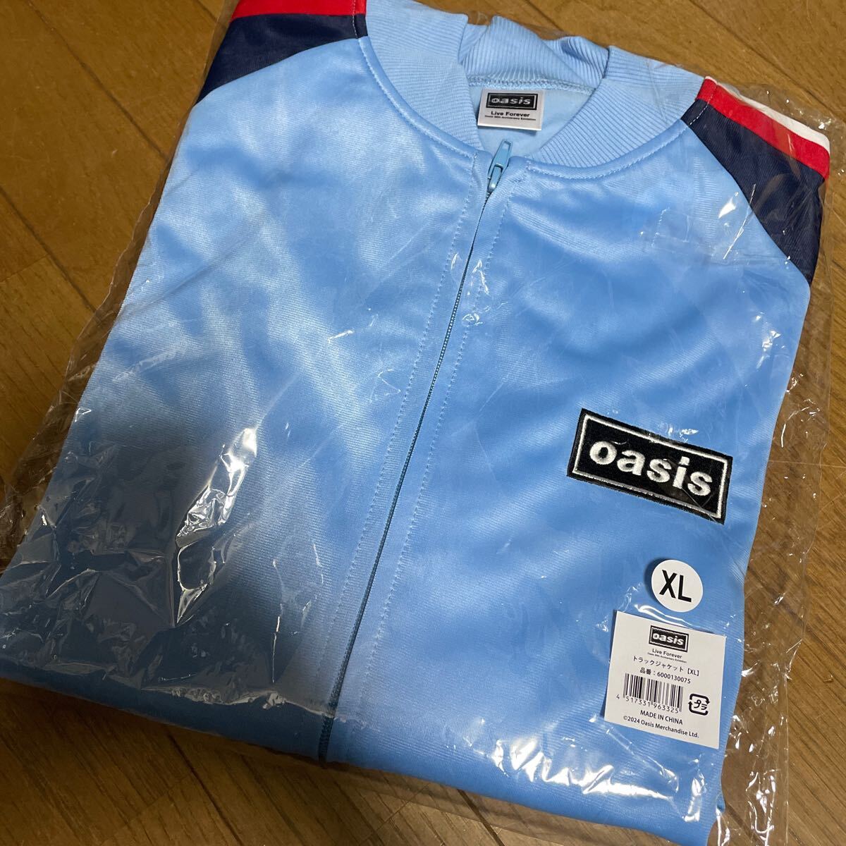 Yahoo!オークション - oasis展 限定トラックジャケット XL 水色 ジャー