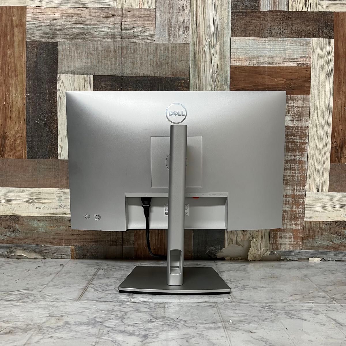 即日発送全国送料込 2年前購入 DELL24型ワイド液晶モニターブルー