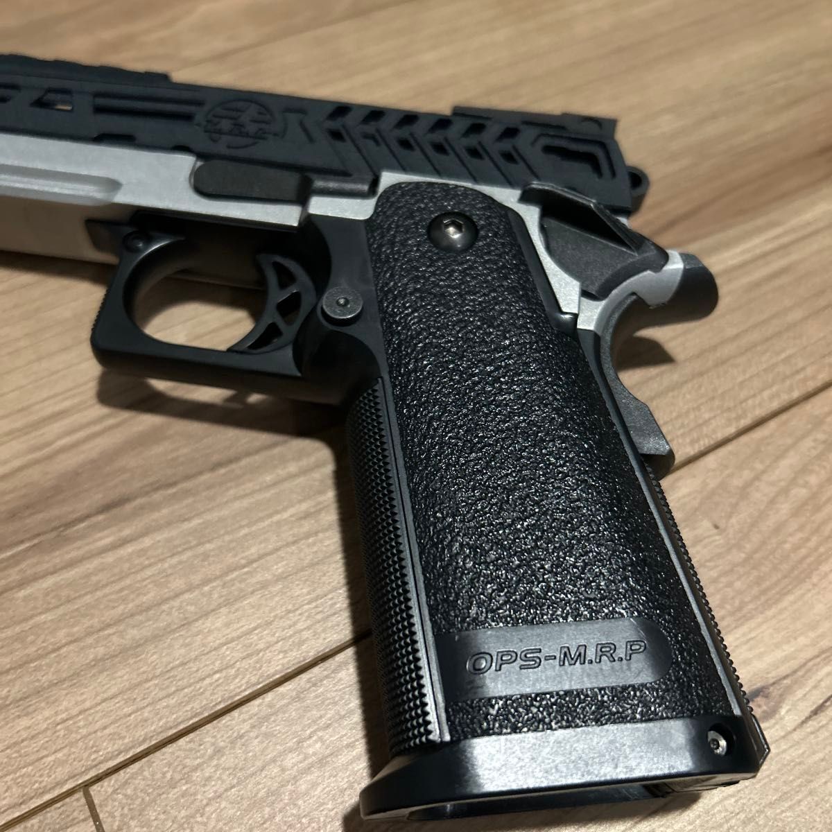 ハイキャパ ANSER 苺屋カスタム コンプリートガン 東京マルイ gbb