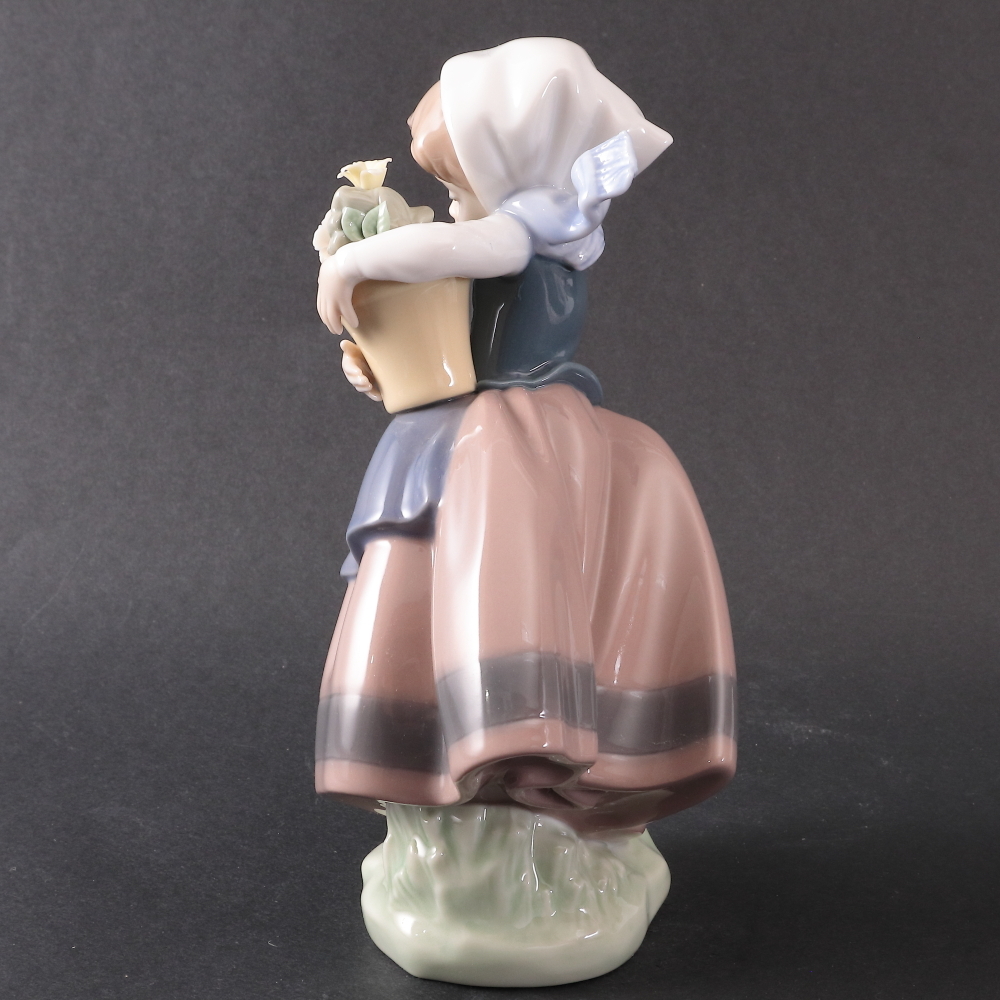 LLADRO リヤドロ 春が来た リヤドロ LLADRO 磁器人形「Spring is Here