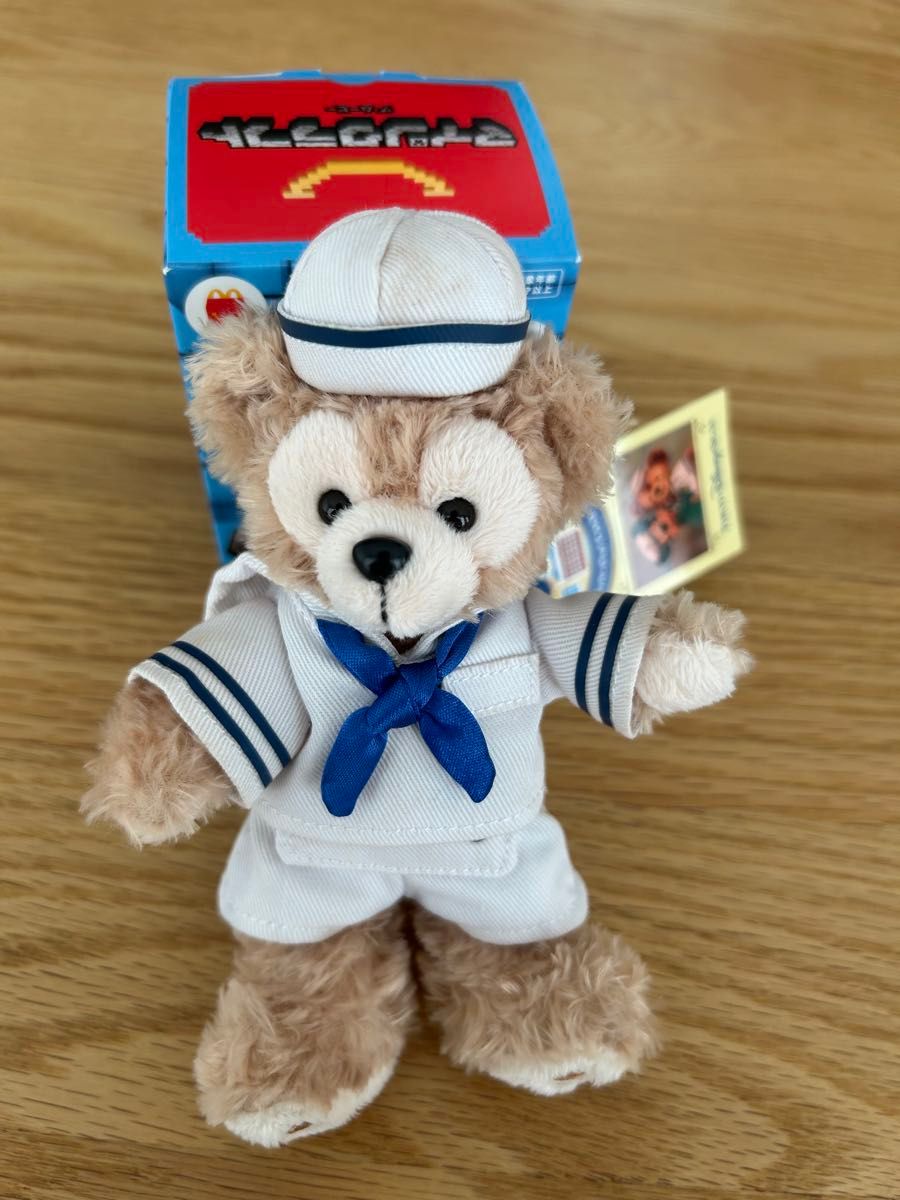 ダッフィー 初期 ぬいぐるみバッジ 白セーター 2009年以前の初期の