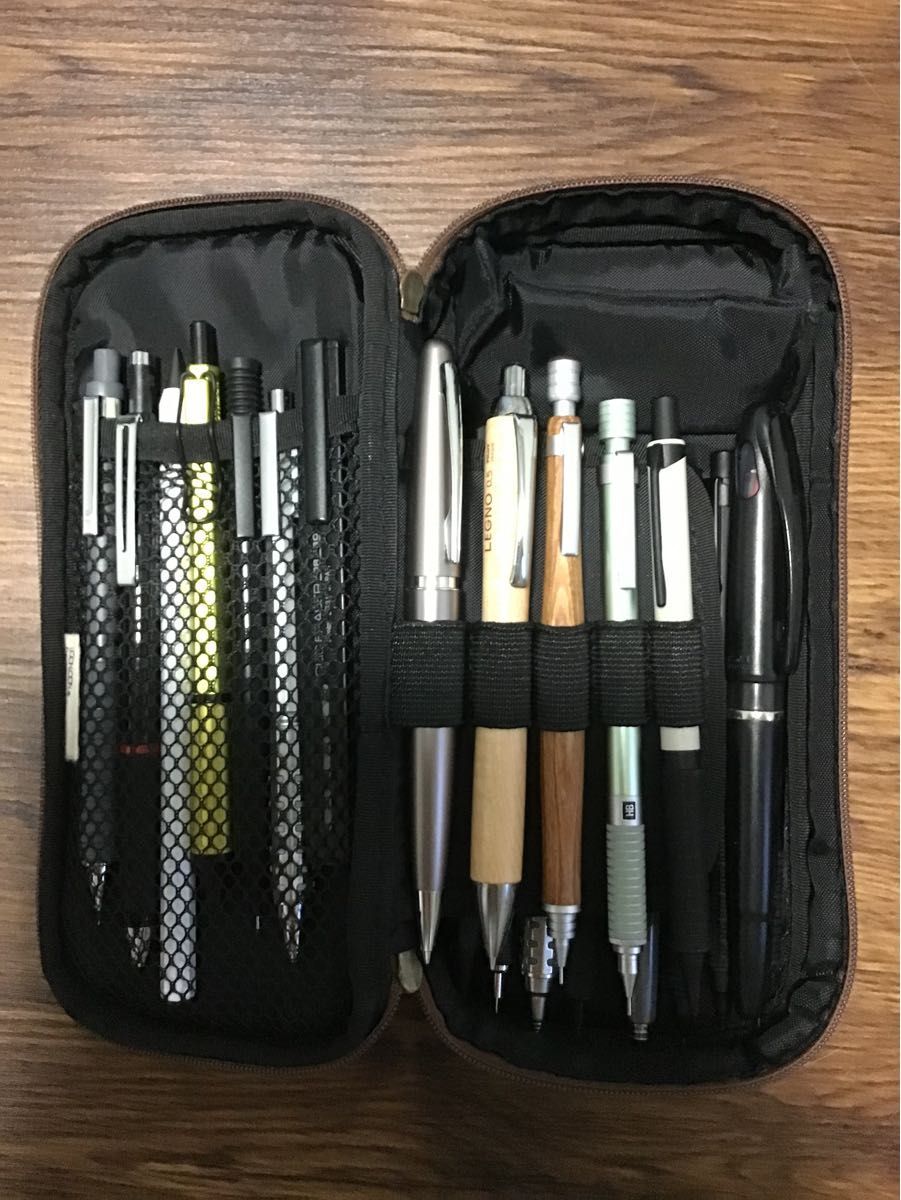 シャーペンと筆箱まとめ売り シャーペン、ボールペン、ペンケース