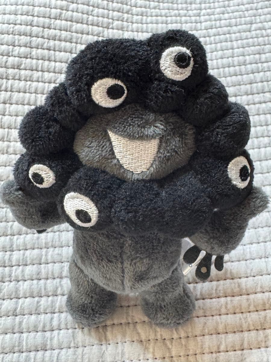 大阪万博 黒ミャクミャクカラビナ付マスコット ブラック 立ち