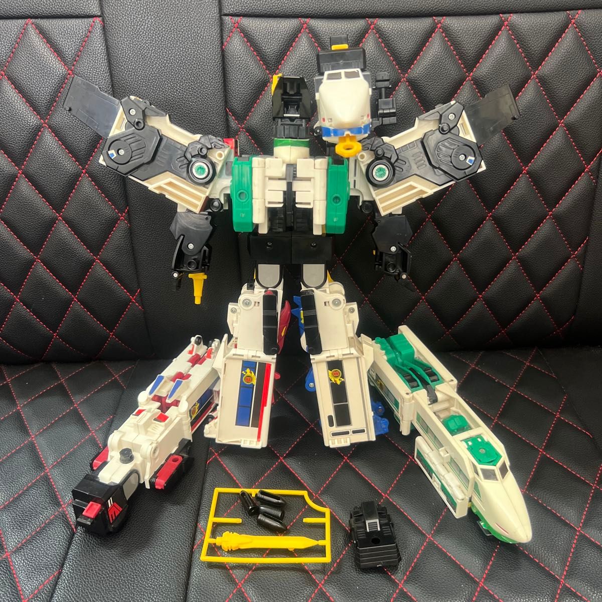 勇者特急 マイトガイン 猛獣合体 バトルボンバー トライボンバー 部品