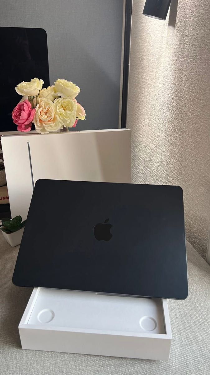 M3 MacBook Air 8GB 256GB 2024 バッテリー100% Amazon.com: Apple