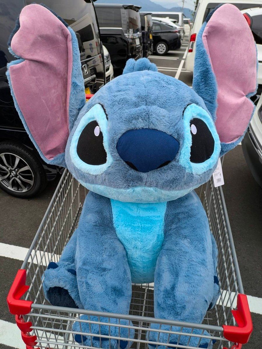 スティッチ ぬいぐるみ コストコ コストコ」に巨大スティッチが登場