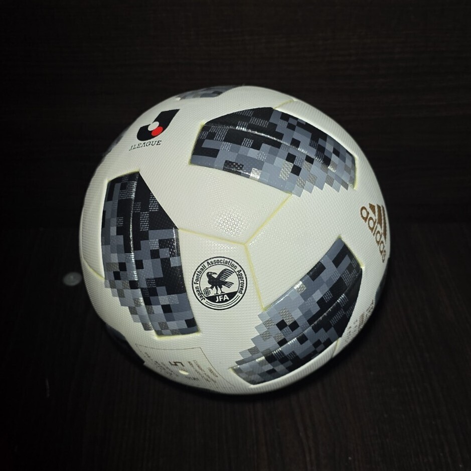 adidas TELSTAR 18 サッカーボール