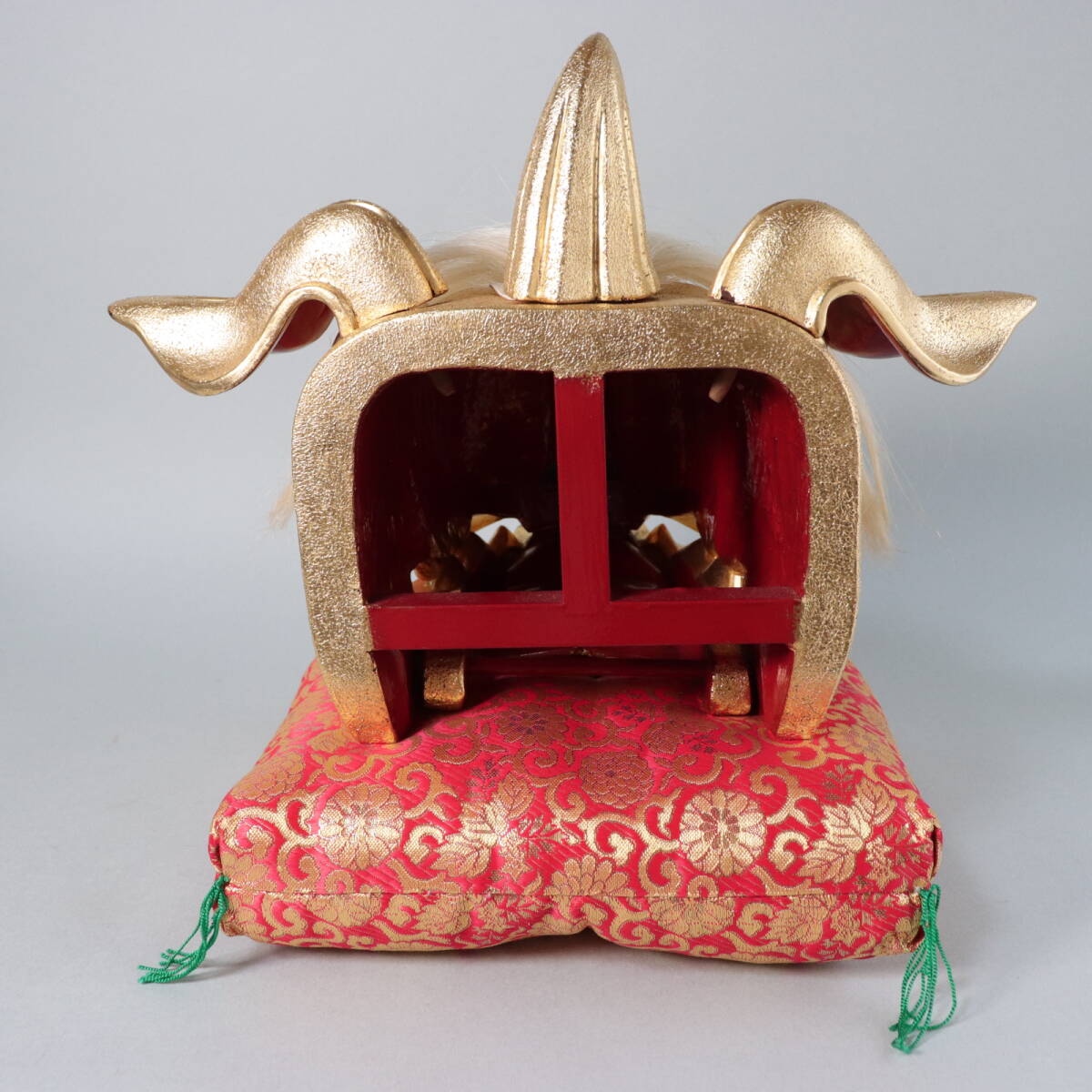 井波彫刻 金塗り 獅子頭 / 金獅子 獅子舞 木彫 縁起物 魔除け 伝統工芸