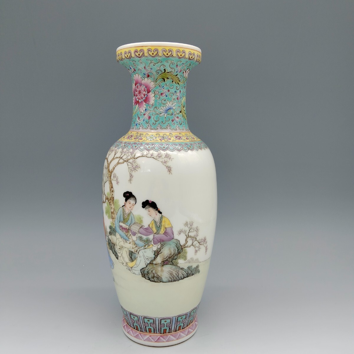 大明嘉靖款五彩龍紋帯蓋冬瓜瓶 景徳鎮 陶磁器 装飾品 現代工芸品 美術