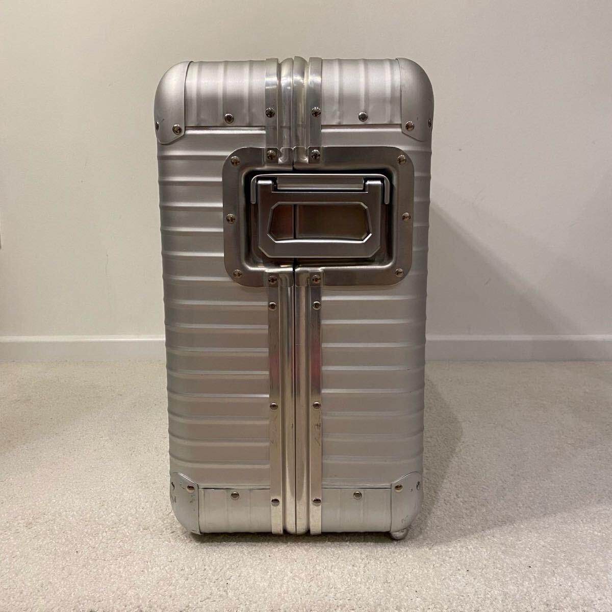 RIMOWA TOPAS JUMBO Vintage アルミ プルタブ2輪 104L 鍵付き Made in