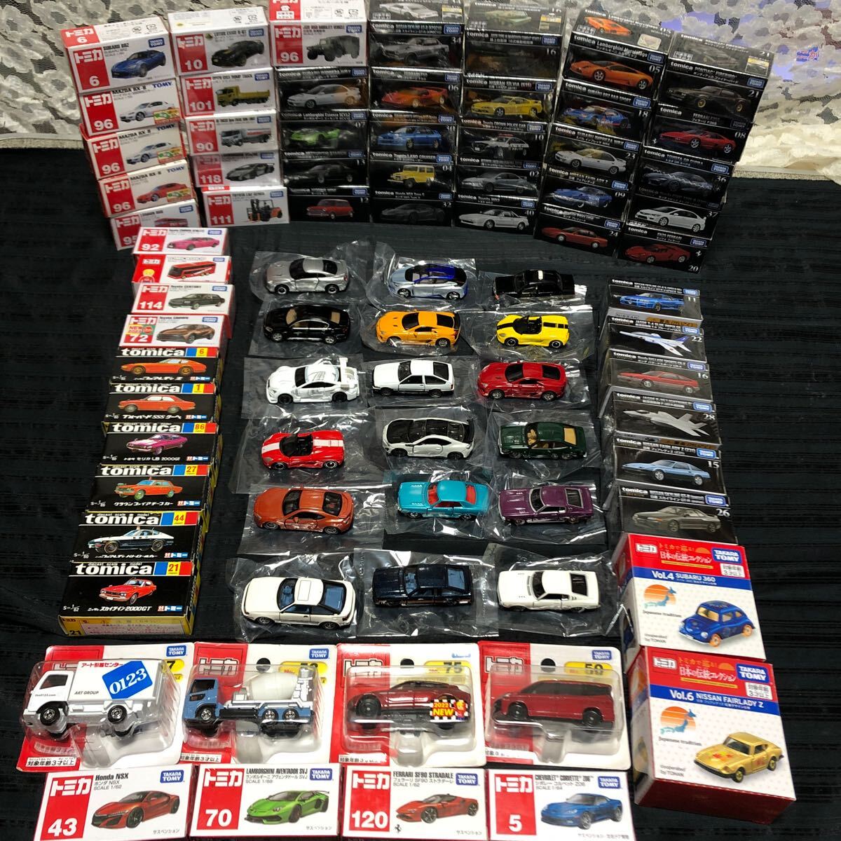 トミカ 復刻版黒箱18台コンプリートセット！ トミカ 復刻版黒箱18台