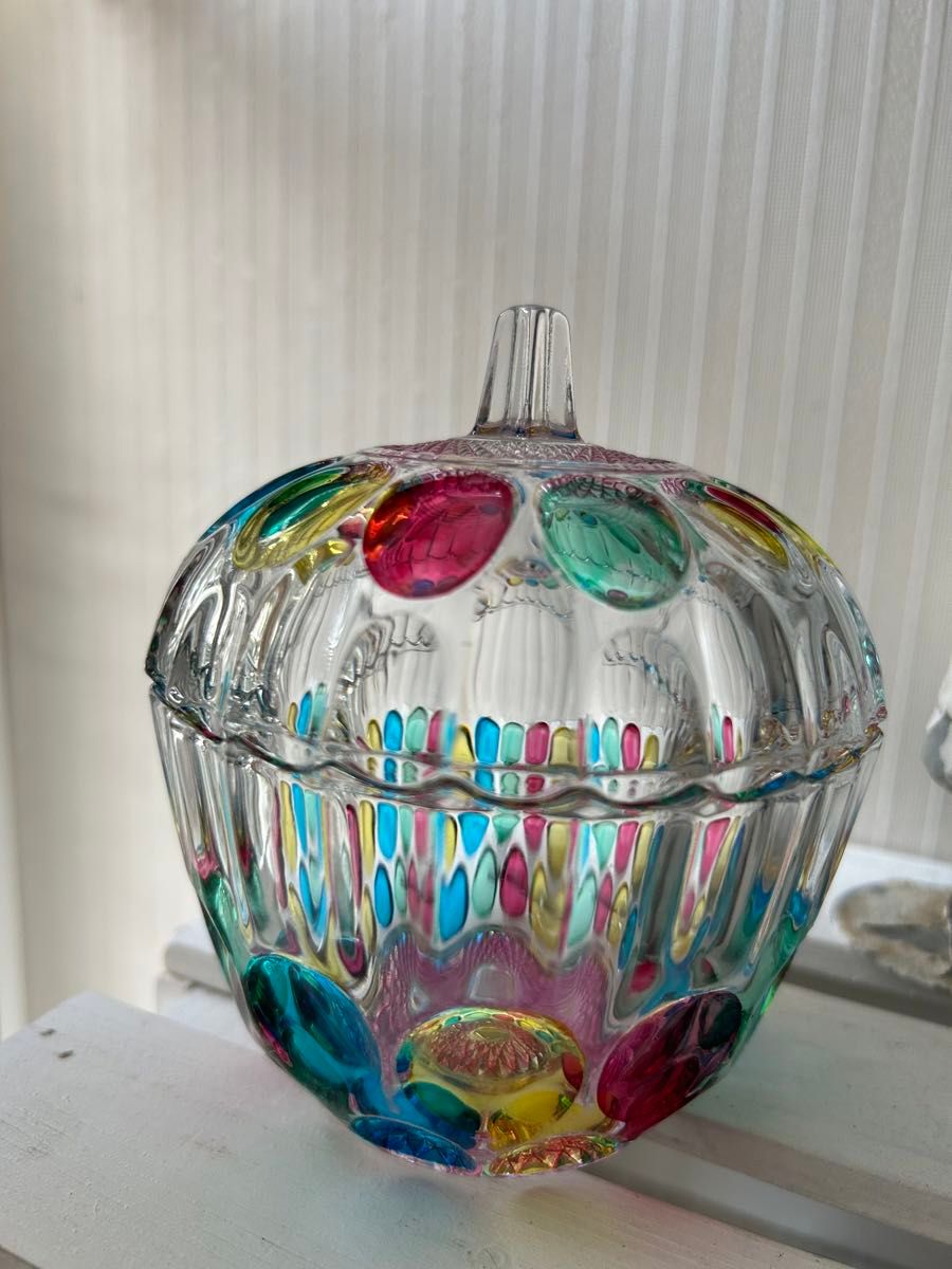 プレスガラス キャンディポット ボンボン入れ シュガーポット 蓋物