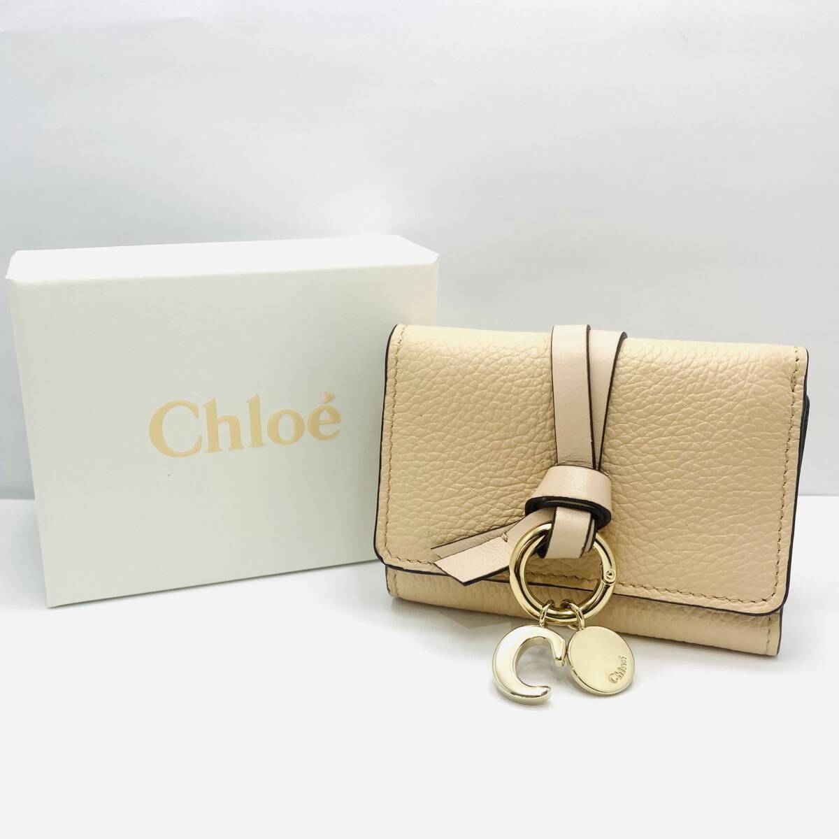Chloé ベージュ 三つ折り財布