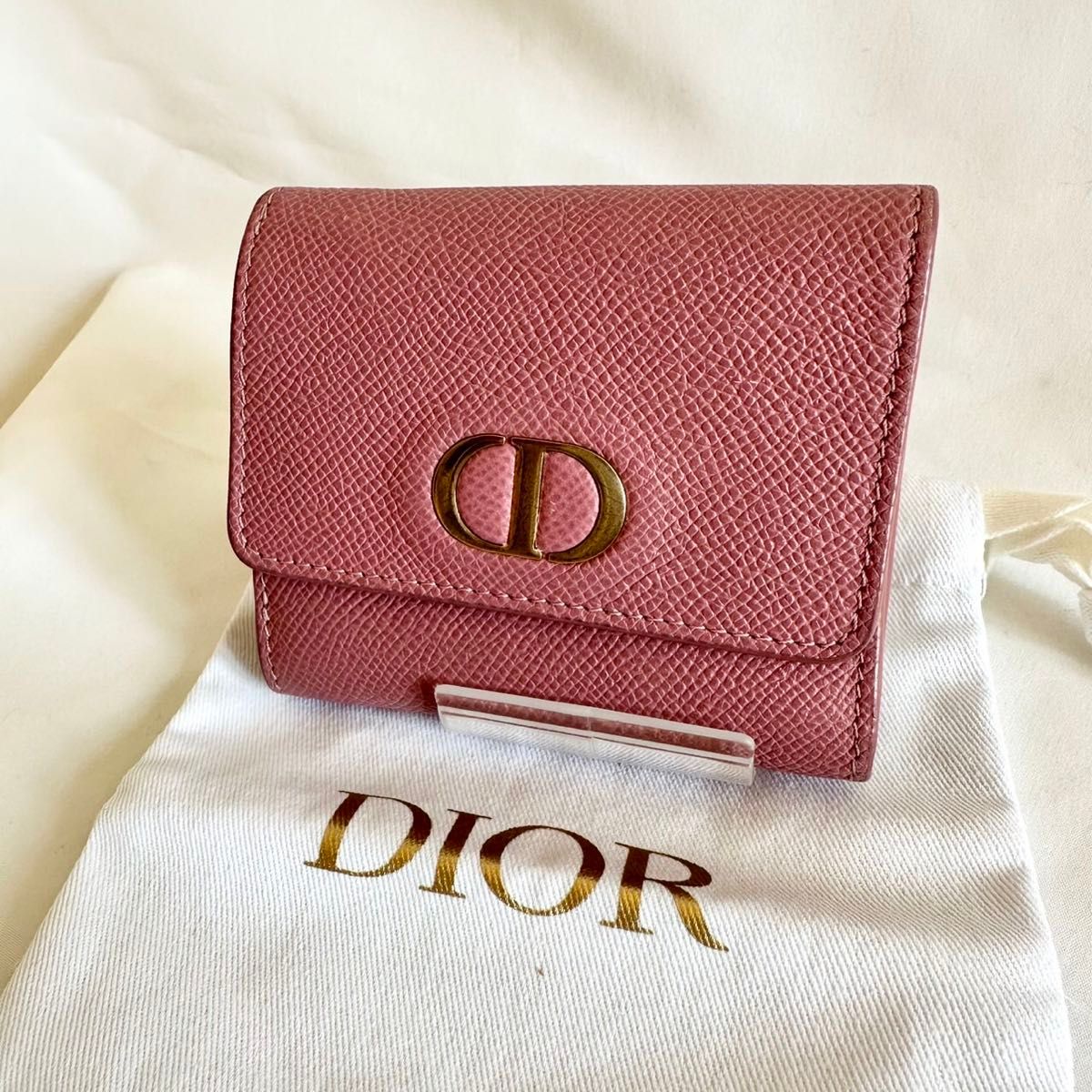 Dior ピンク レザー 三つ折り財布 【公式通販】