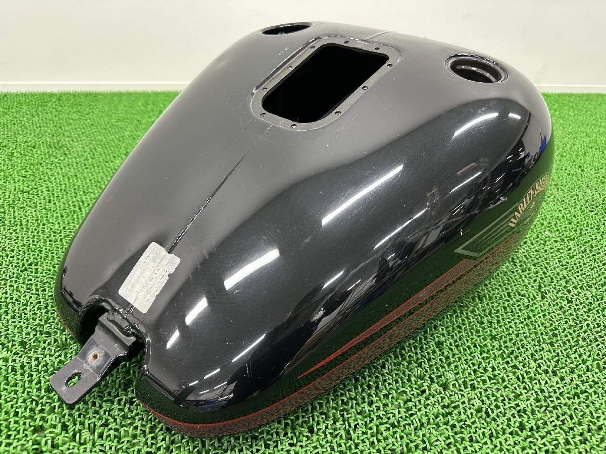 大得価，限定SALE FLSTN タンク 黒 ハーレー 純正 中古 バイク 部品