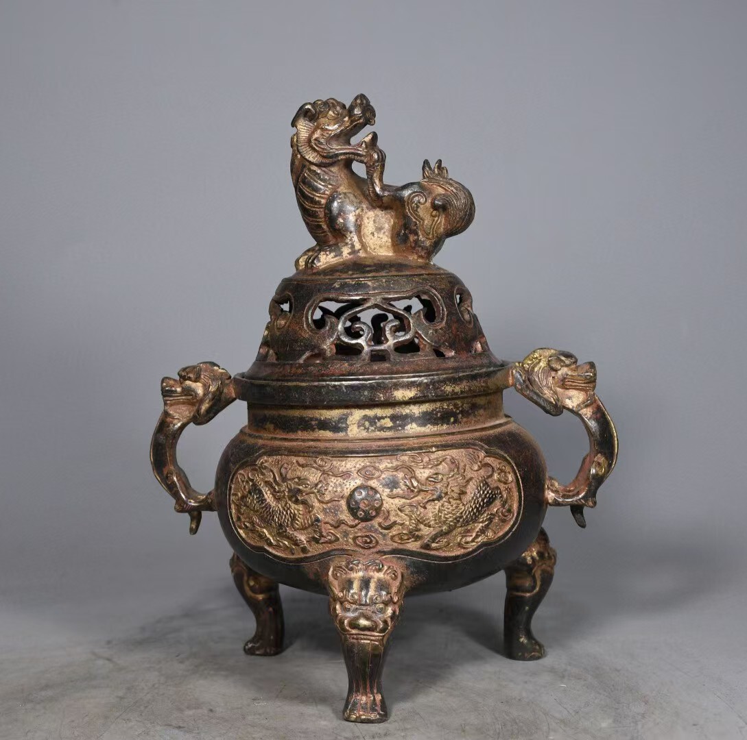 2566 銅製 大明宣徳銘 獅子香炉 2566 銅製 大明宣徳銘 獅子香炉 【