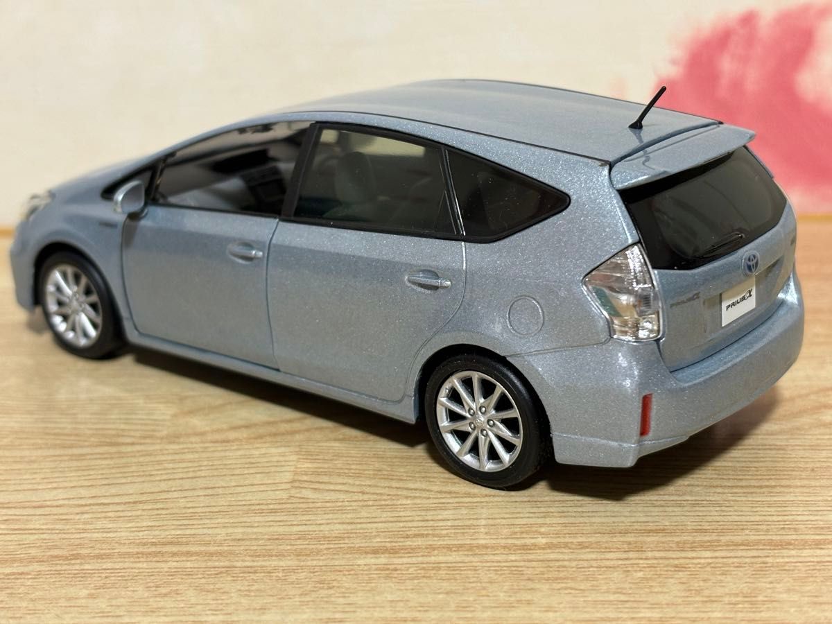 送料無料 1/30 トヨタ プリウス アルファ クリアストームメタリック