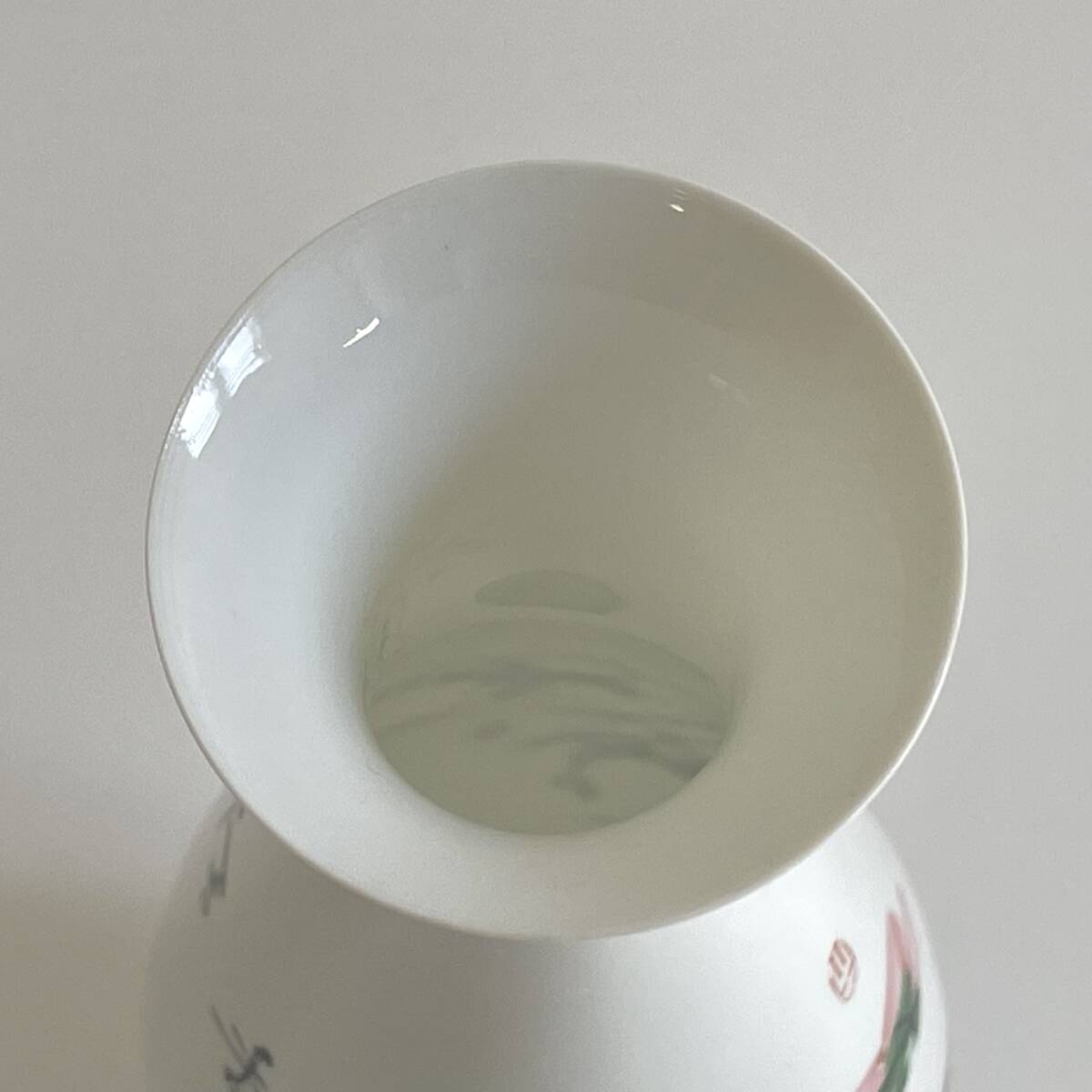 景徳鎮製 薄胎 蛋殻 花瓶 海老図 花器 中国美術 粉彩