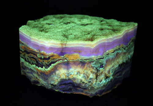 素朴で可愛いオパール原石56ct/鉱物標本 素朴で可愛いオパール原石56ct