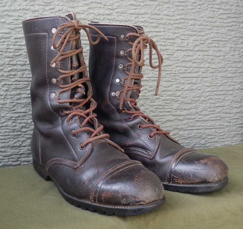 陸上自衛隊 旧 戦車用の半長靴 茶色 陸上自衛隊 旧 戦車用の半