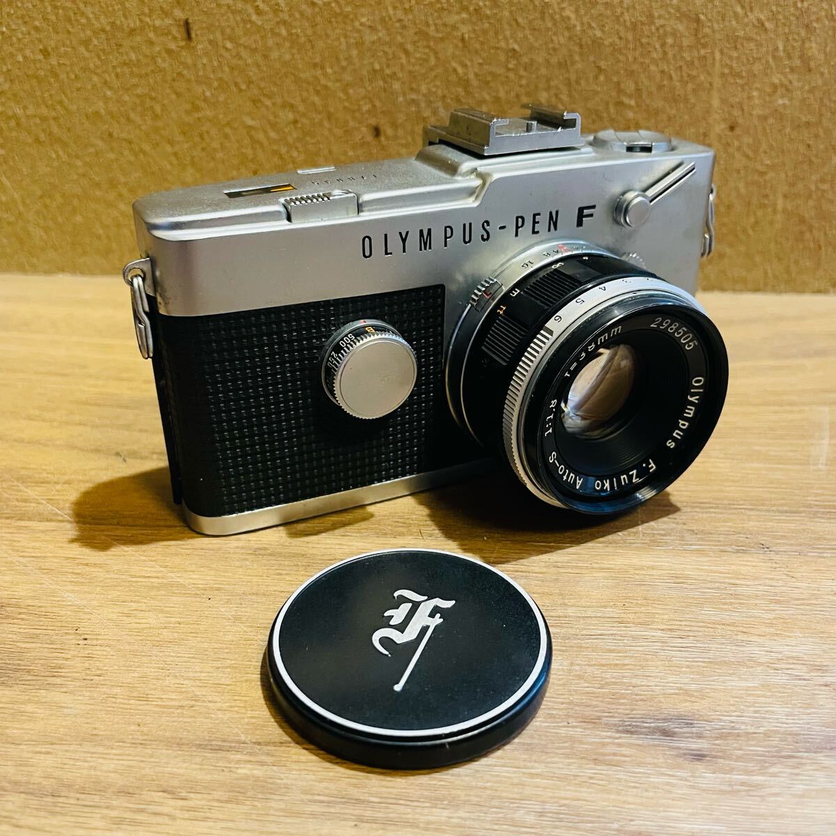 OLYMPUS オリンパス PEN-FT/レンズ F.Zuiko Auto-S 1:1.8 f=38mm