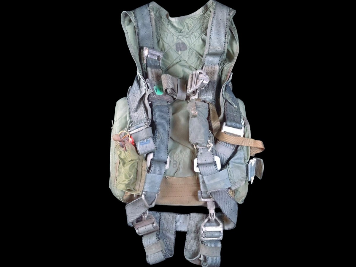 米軍放出品 戦闘機パイロットトルソーハーネス