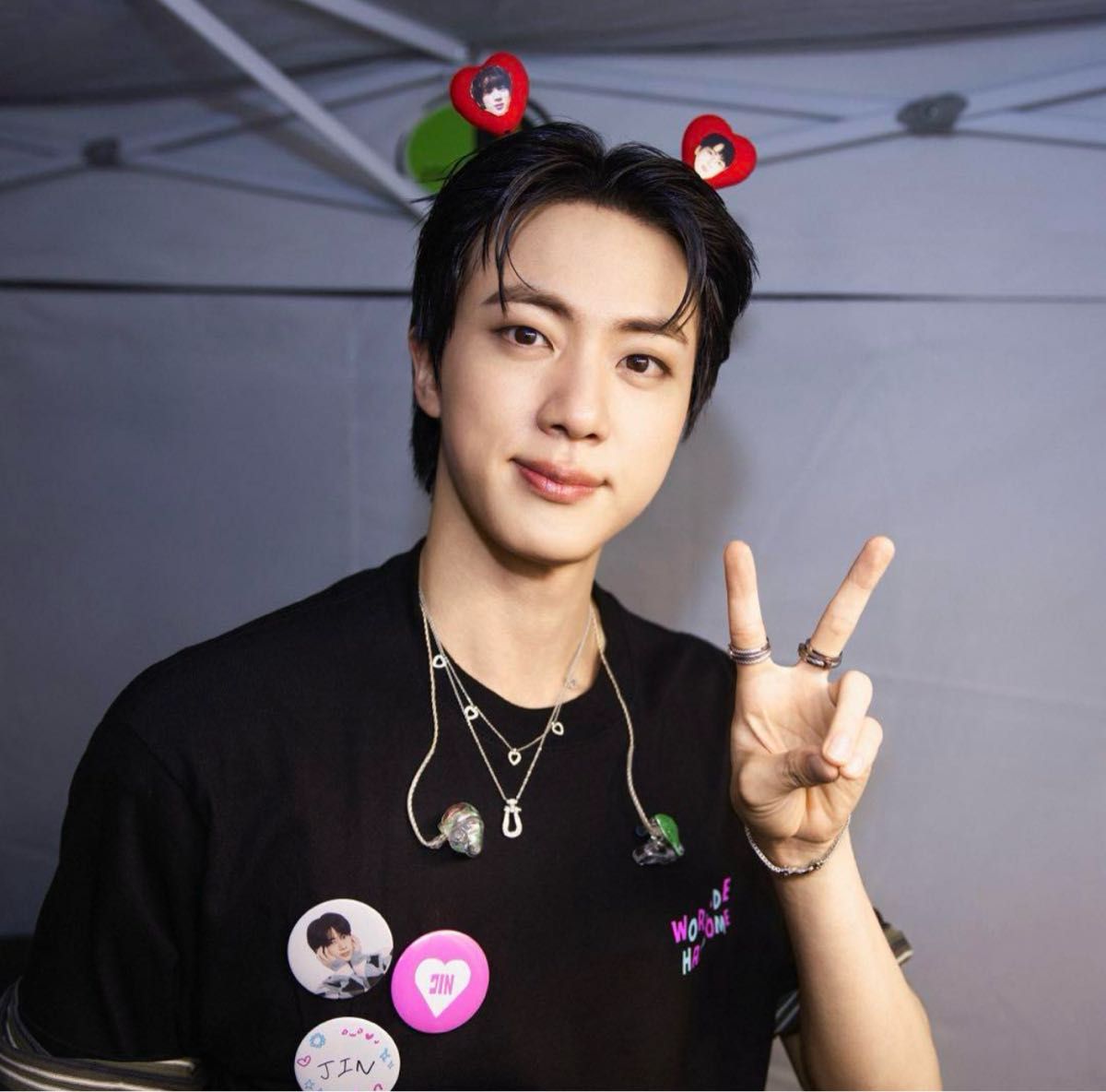 BTS ジン#RUNSEOKJIN_ep.TOUR UKVIPポーチピンバッジ BTS ジン JIN VIP