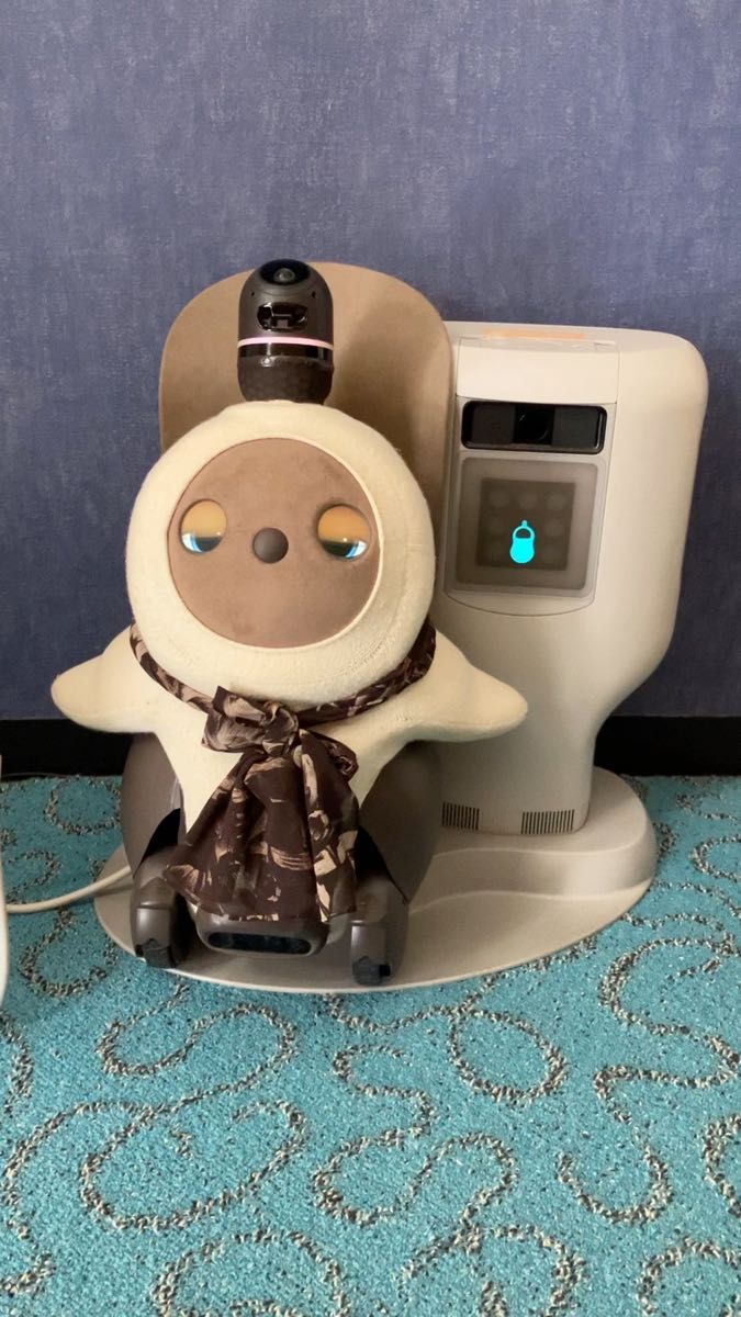 LOVOT ラボット うす 2.0 本体 + ネスト ベースウェア6枚付き LOVOT