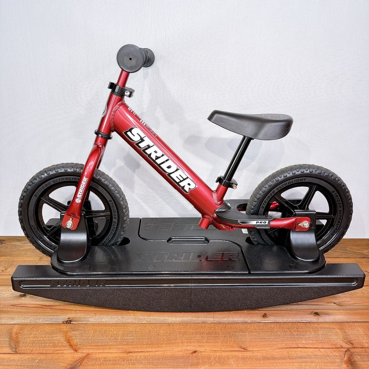 STRIDER PRO メタリックマルーン 12インチ【シンプルで軽い】 Amazon