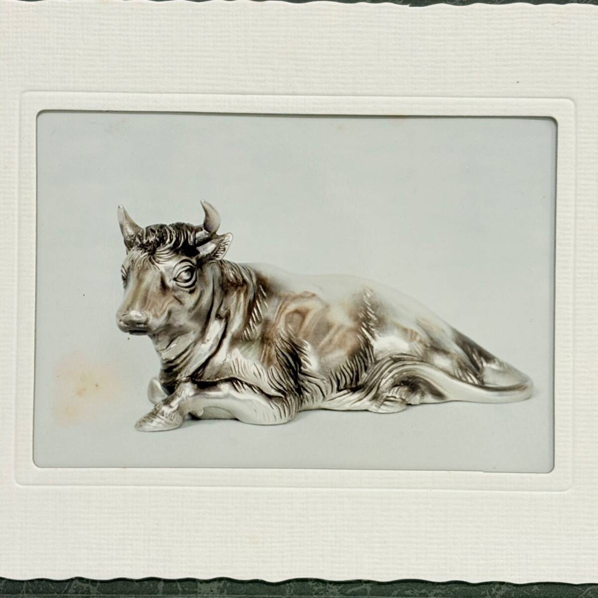 高村光雲作 洋銀 座牛 像 882g 保証書 洋銀刻印 木箱付 動物像置物