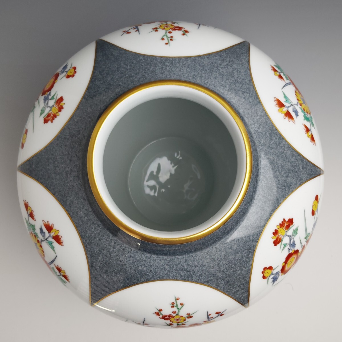 香蘭社 花瓶 染錦梅菊牡丹 【公式通販】