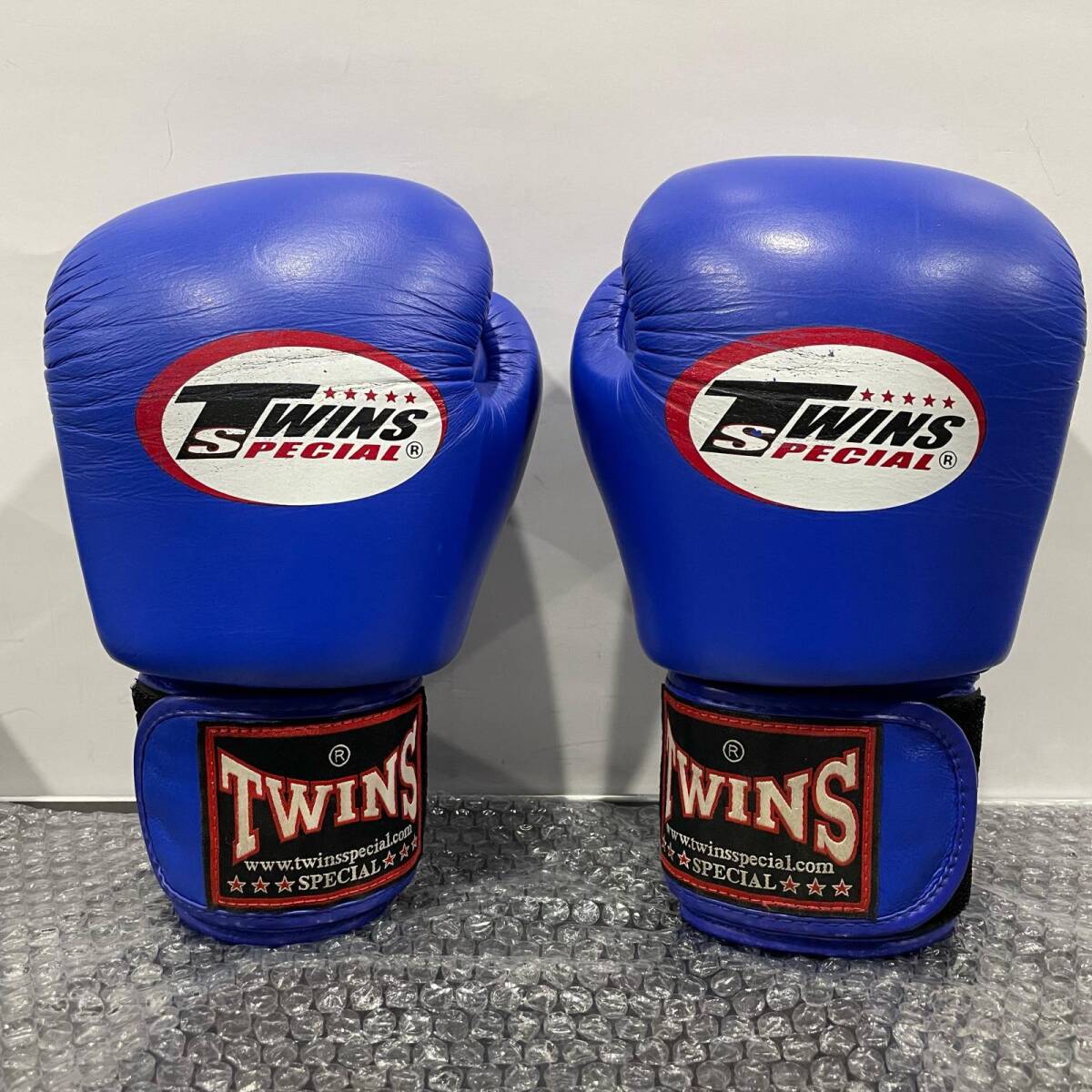 TWINS ボクシンググローブ 12oz 青/銀しみしみ twins 12オンス