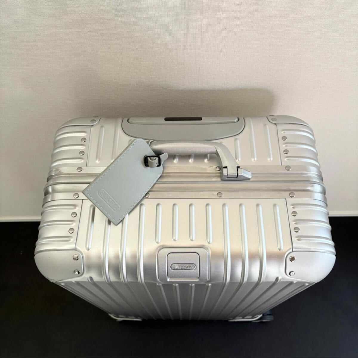美品 RIMOWA TOPAS E-TAG 63L SILVER キャリーケース リモワ トパーズ