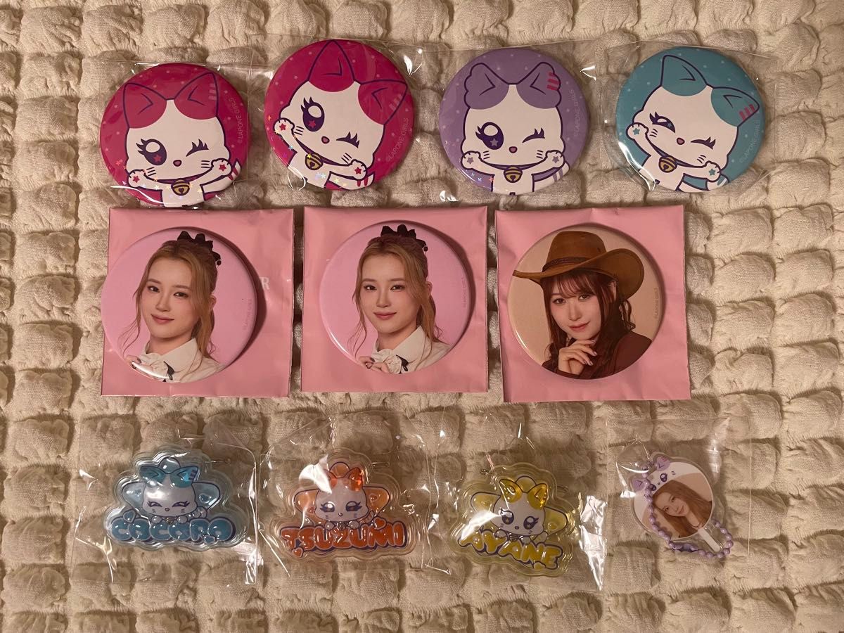 ME I カプセルトイ ME EYE's缶バッジ ぷっくりネームボード ミニ