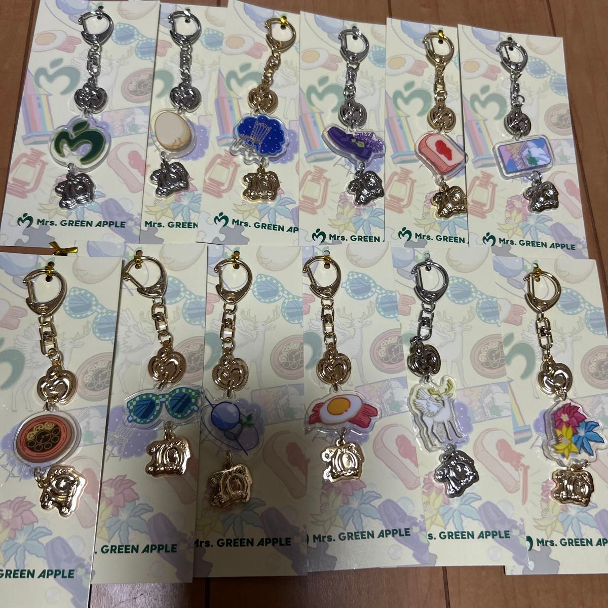 ミセス ランダムチャームキーホルダー コンプリートセット 16種類