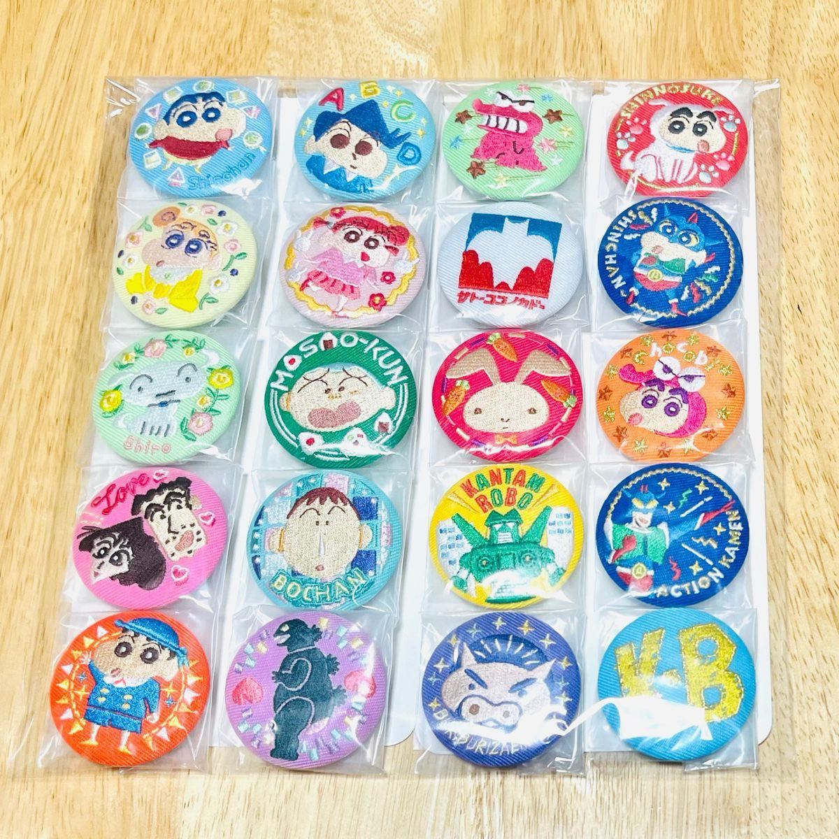 クレヨンしんちゃん くるみっこ缶バッジ プライズ品 レア 全種類