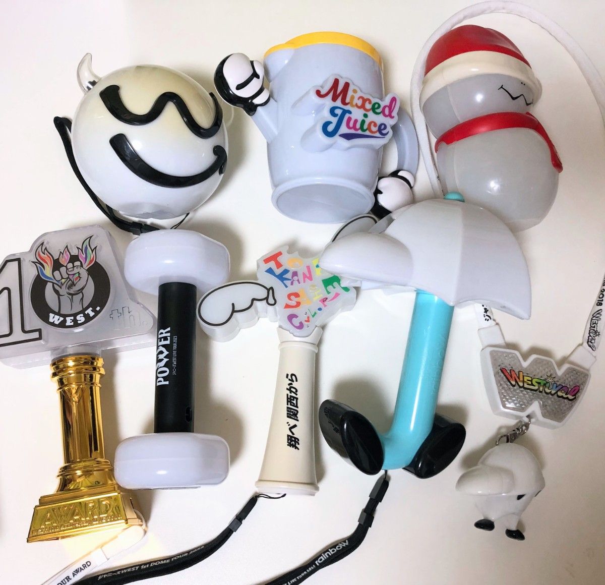 ジャニーズWEST WEST. ペンライト