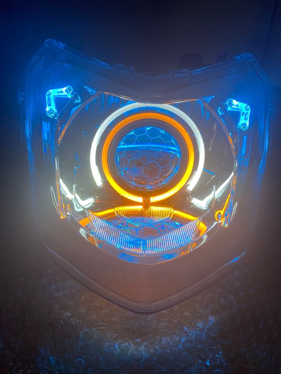 新品未使用 シグナスX 4型 デビルアイ プロジェクターヘッドライト