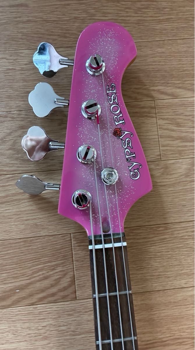 希少】GYPSY ROSE プレシジョンベース ピンク ラメ入 女性向けベース