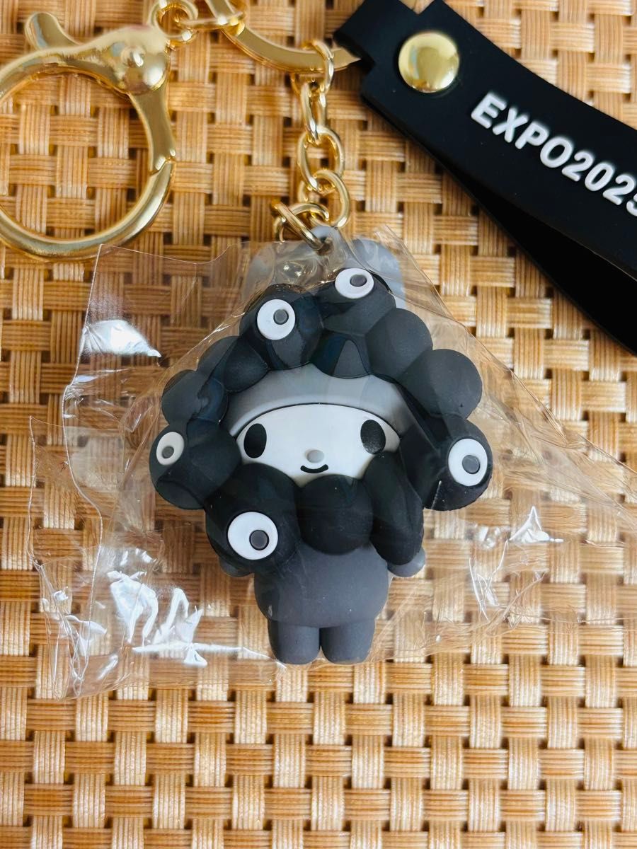 大阪関西万博 マイメロディ ブラック モノクロ 黒ミャクミャク 立体