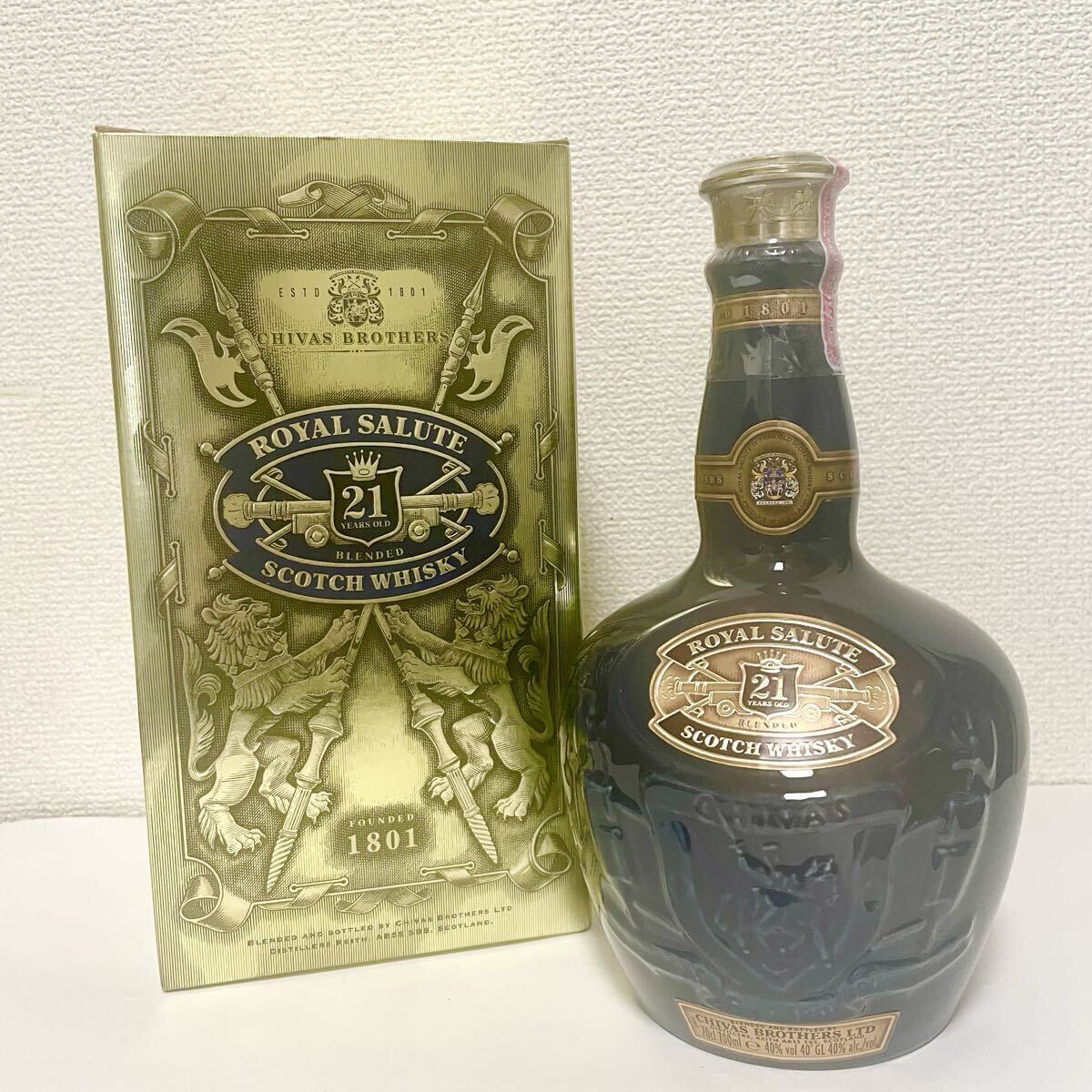 ROYAL SALUTE(ロイヤルサルート) 21年 陶器ボトル 青 スコッチ