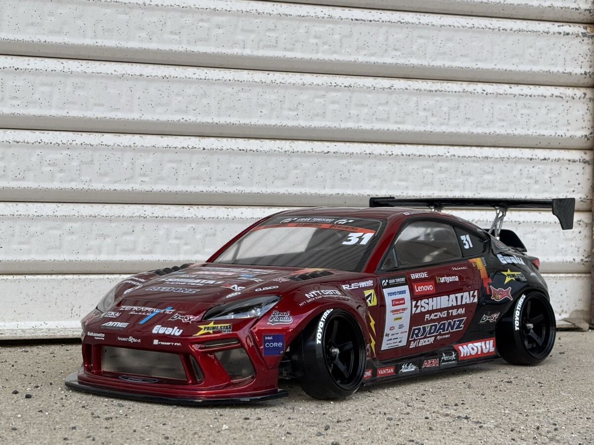 r31HOUSE トヨタ GR86 SHIBATA仕様 塗装済 未走行 ラジドリ RCボディ