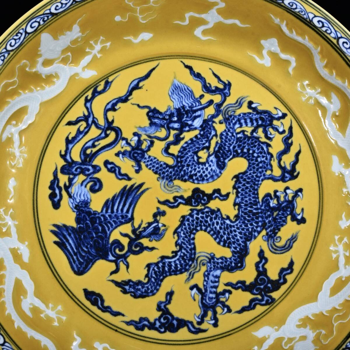 中国陶磁器 明宣徳 青地に黄色の龍模様の陶器ボウル 中国陶磁器 明宣徳