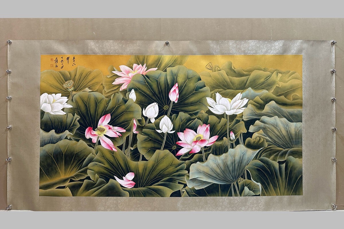 古びた蔵 中国書画 近代画家『張大千 荷花図鏡心 肉筆金紙本』