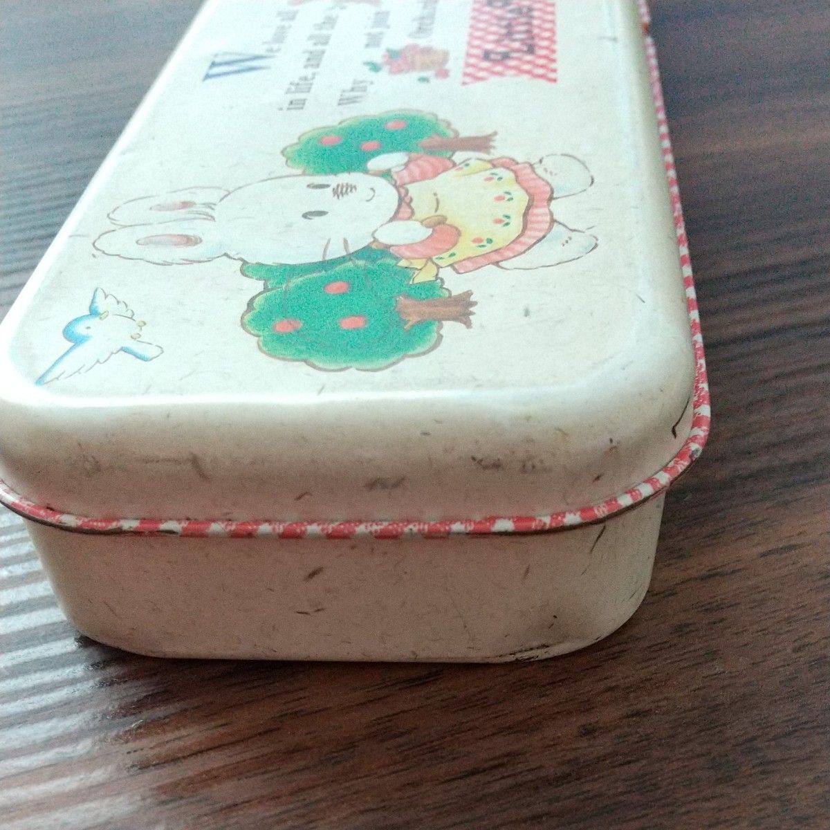 サンリオ レトロ リトルワンダーストーリー ペンケース カンペン 缶