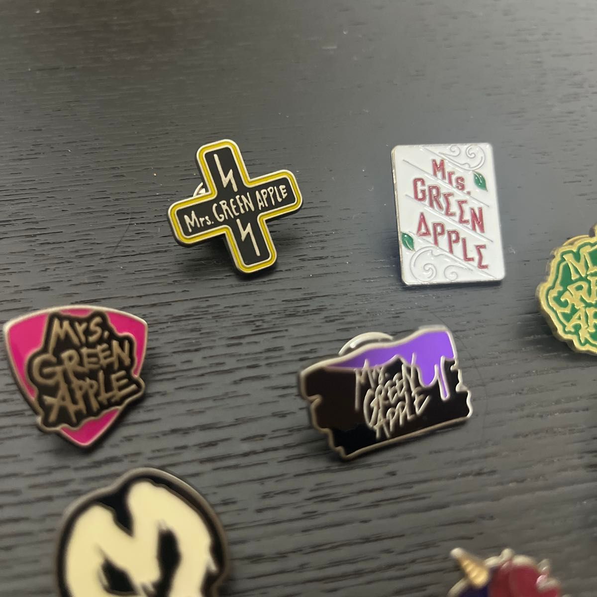 ミセスグリーンアップル グッズ （生産終了品）レア ピンバッジ バッジ