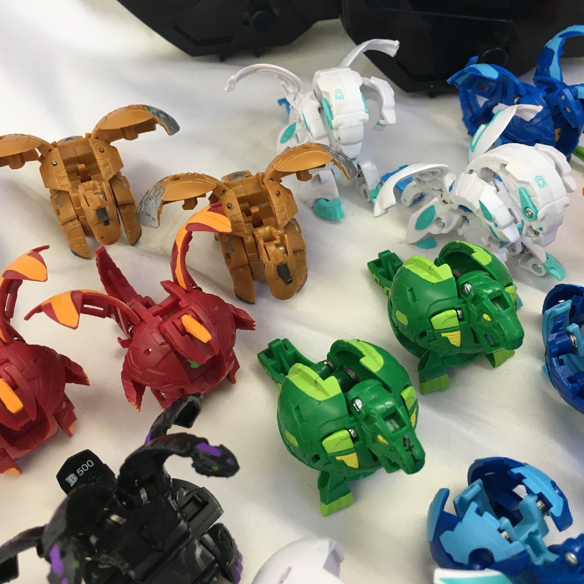 BAKUGAN 爆丸 カード セット まとめて ケース付き ダブリあり 詳細不明